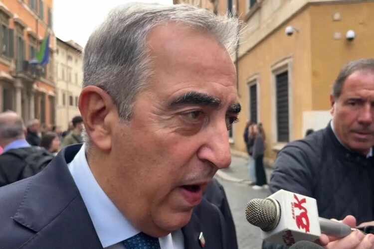 Gasparri contro Parodi su Berlusconi