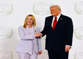 Giorgia Meloni assieme a Donald Trump