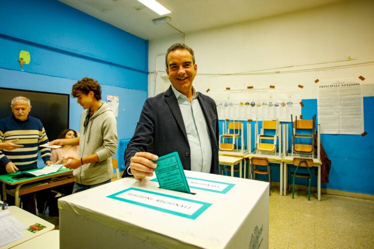 I numeri di Youtrend su Occhiuto in Calabria