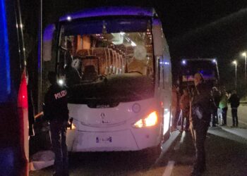 Il pullman sul quale viaggiavano i tifosi del Pistoia