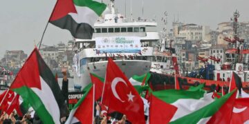 Il ritorno a Istanbul della nave Mavi Marmara