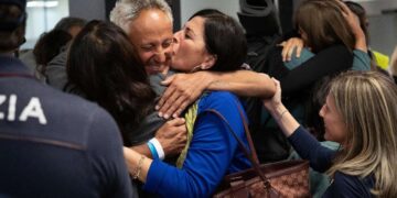 Il ritorno in Italia del senatore Marco Croatti