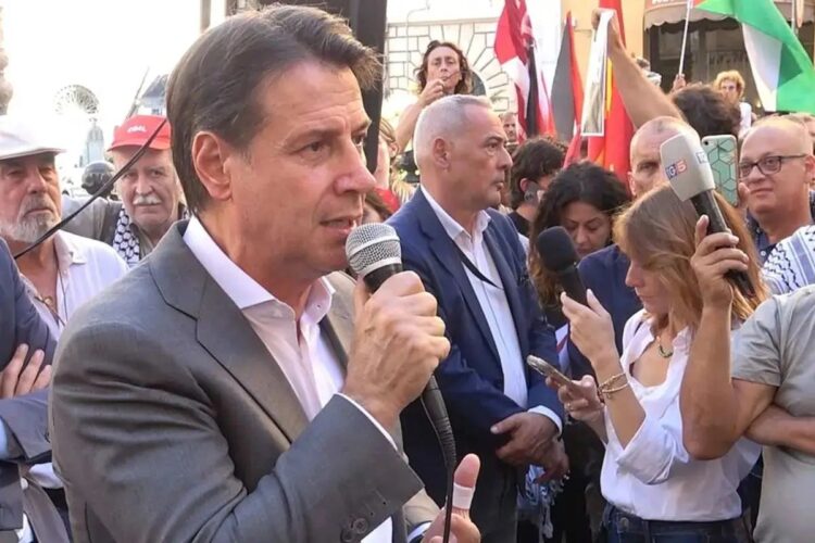 L'appello di Conte al governo sulla pace in Medio Oriente