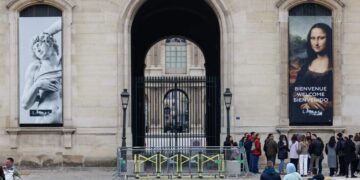 La chiusura del Louvre