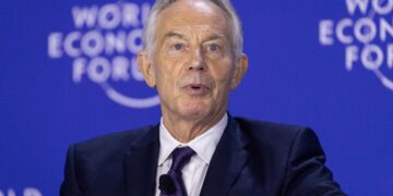 L'ex primo ministro inglese Tony Blair