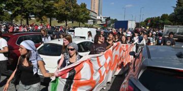 Manifestazioni degli studenti per la Flotilla