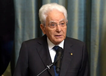 Mattarella dopo l'incontro con il Papa