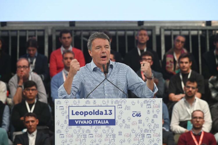 Matteo Renzi durante il suo intervento finale alla Leopolda