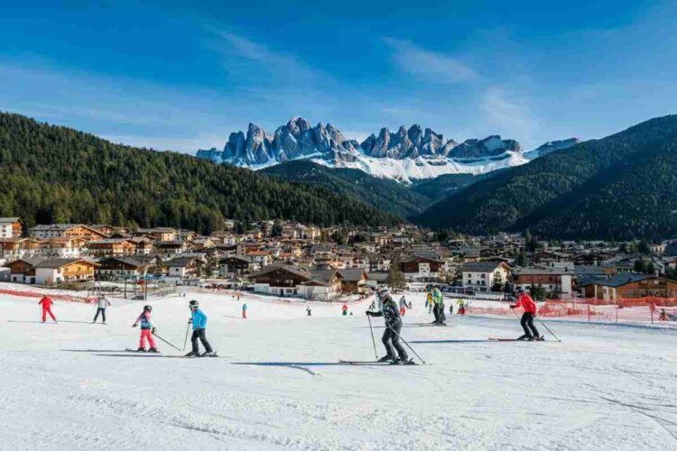 Milano-Cortina 2026, Fis esclude russi e bielorussi da qualificazioni
