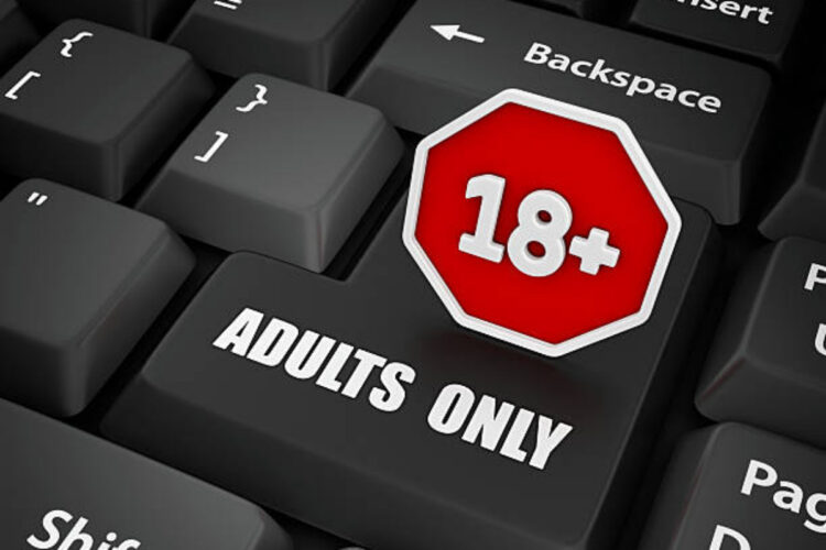 Stretta sui siti porno