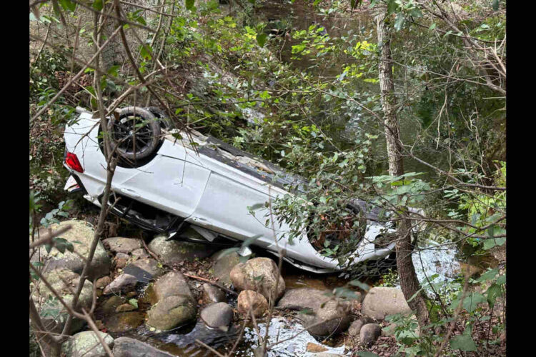 Tempio Pausania, auto precipita da un ponte: morto 25enne