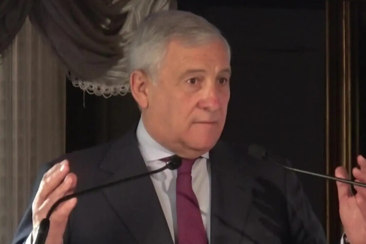 Tajani risponde a Conte sulla manovra