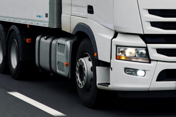 Grave incidente sulla A31 a causa di un tir