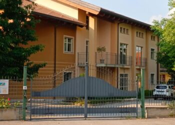 Una veduta esterna della cooperativa "Per Mano" di Cuneo