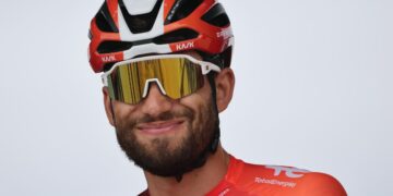 Un primo piano di Filippo Ganna