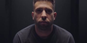 Un primo piano di Jordi Alba