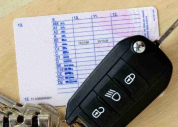 Patente a 17 anni: sì dell'Ue, nuove regole per l'esame di guida