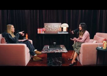 Victoria Beckham: dal bullismo a Posh Spice, un'identità trovata a 51 Anni