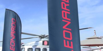 Il logo di Leonardo, una società per azioni italiana a controllo pubblico, attiva nei settori della difesa, dell'aerospazio e della sicurezza