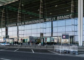 Aeroporto di Berlino Brandeburgo chiuso per due ore per allarme drone