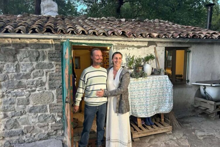 Allontanati i figli della famiglia che vive nel bosco a Palmoli