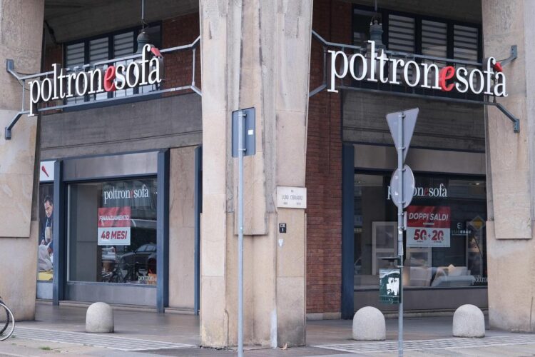 Attacco hacker a Poltronesofà