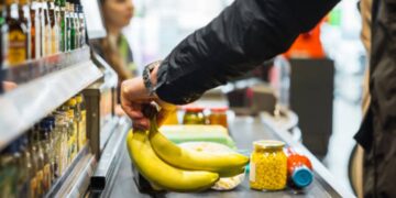 Cassiere della Pam licenziato con il test del finto cliente