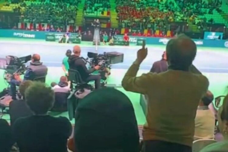 Coppa Davis, ritardata la prima partita tra Francia e Belgio per colpa di uno spettatore molesto