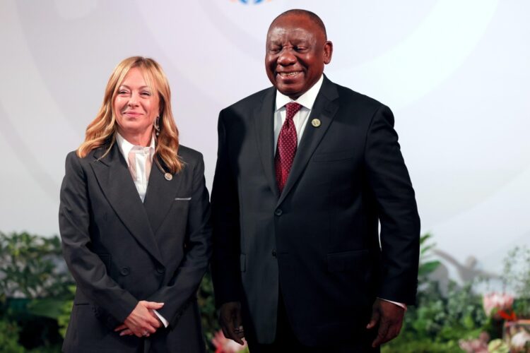 Cyril Ramaphosa insieme a Giorgia Meloni al G20 di Johannesburg