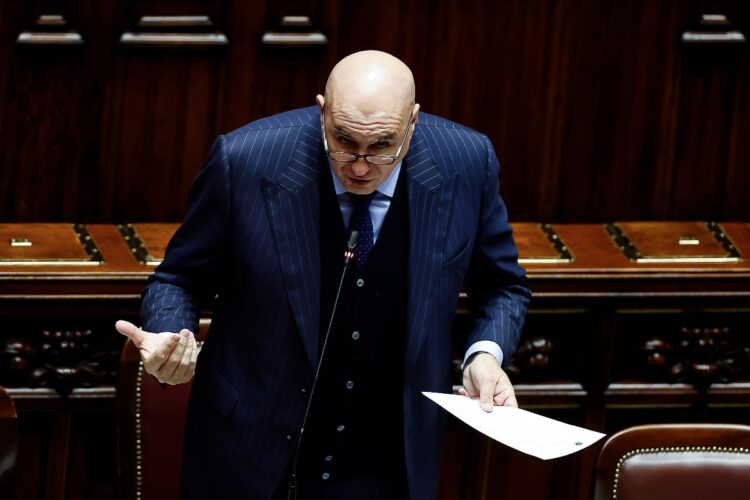 Dossier Crosetto sulla difesa