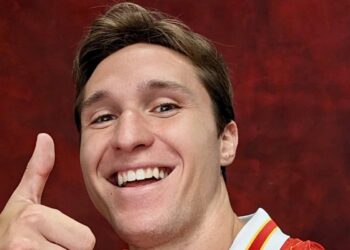 Federico Chiesa gioca a Magic: The Gathering