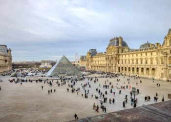 Furto al Louvre: la curiosa confessione di uno dei sospettati