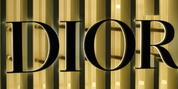 Furto da 200mila euro da Dior a Firenze