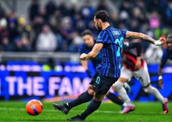 I rigori sbagliati da Calhanoglu con la maglia dell'Inter