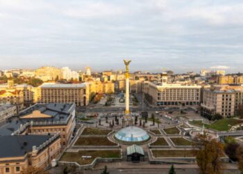 Incontro tra le delegazioni USA e Ue a Kiev sulla pace in Ucraina