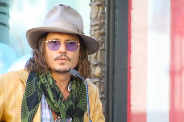 Johnny Depp debutta come artista in Italia