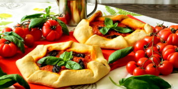 La lumera siciliana e il suo ritorno inatteso: cosa c’è dietro la pizza che sembra una lanterna