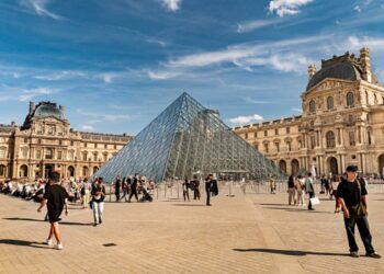 La password del sistema di sorveglianza del Louvre