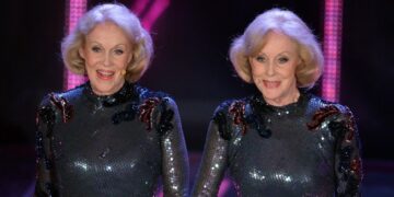 Le gemelle Kessler si esibiscono durante la seconda serata del Festival di Sanremo al Teatro Ariston, 19 febbraio 2014.