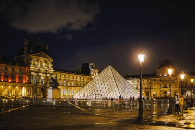Le rivelazioni sulla sicurezza al Louvre