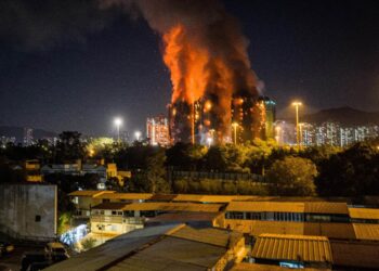 L'incendio a Hong Kong