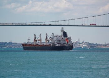 La petroliera turca Virat colpita da un drone nel Mar Nero