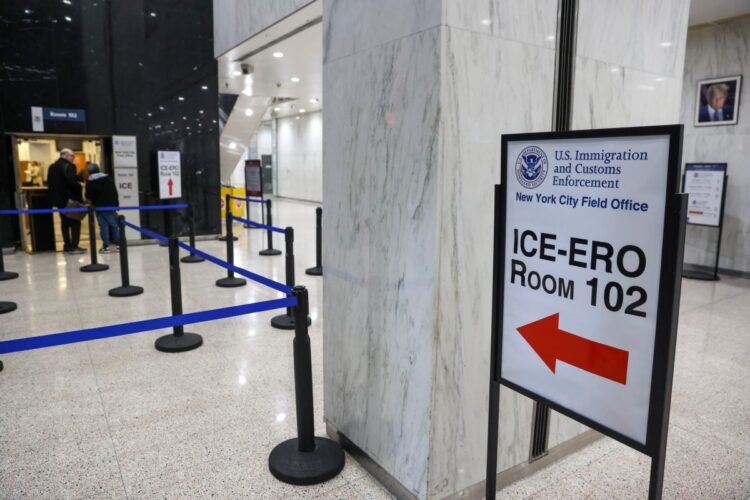 Polemiche dopo l'arresto di un uomo nel Massachussets da parte degli agenti dell'ICE