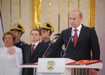 Putin annuncia che la Russia vuole rafforzare le proprie posizioni nell'Artico