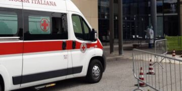 Resta invalido il 22enne accoltellato a Milano