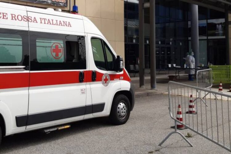 Resta invalido il 22enne accoltellato a Milano