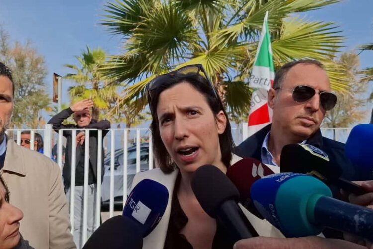 Schlein attacca il governo sulla legge elettorale