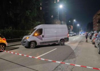 Dodicenne investito a Milano