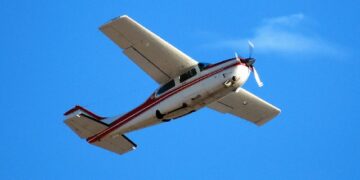 Un aereo Cessna 210