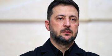 Zelensky chiede una pace dignitosa in Ucraina